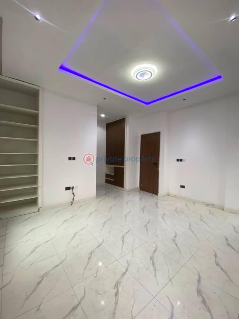5 bedroom Detached Duplex For Sale Ologolo Lekki Lagos - 1