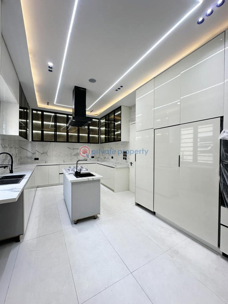 6 bedroom Detached Duplex For Sale Chevron Drive Lekki Lagos - 0