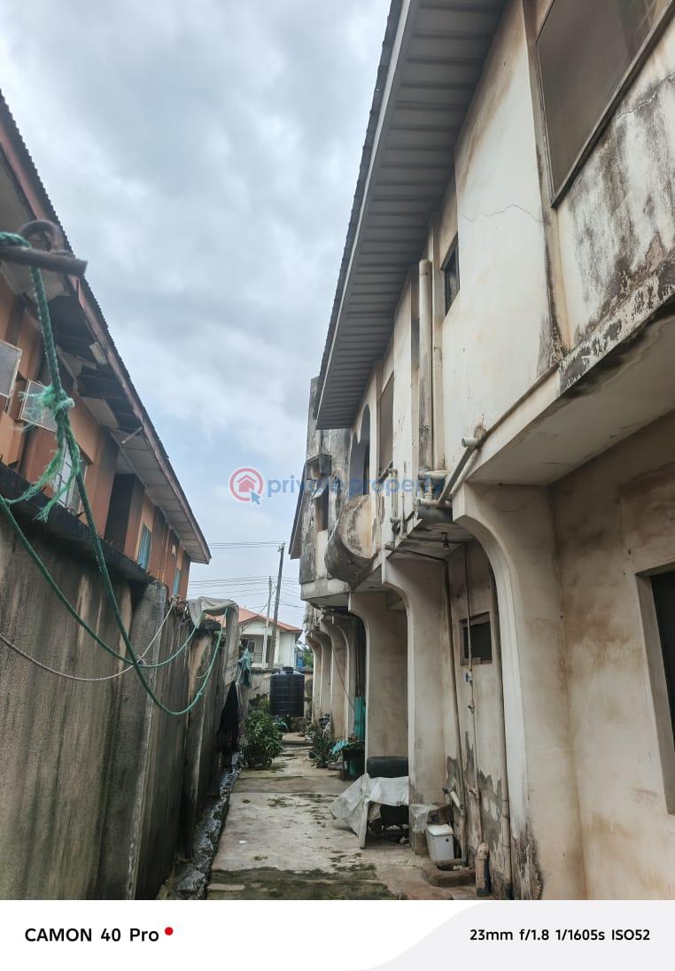 10 bedroom Maisonette For Sale Ikotun Abaranje Lagos State Ikotun Ikotun/Igando Lagos - 4