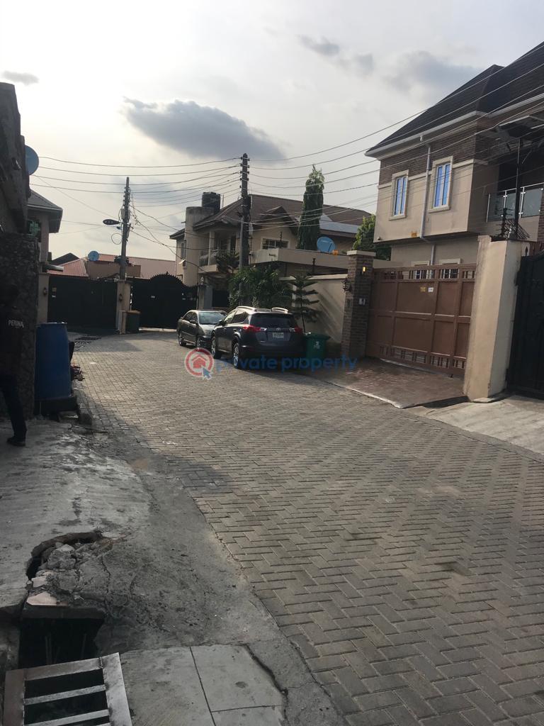 A building of 2 bedroom flat & 4 units of mini-flat - 9 Block Of Flats For Sale Omole Phase 2 Ojodu Lagos - 9