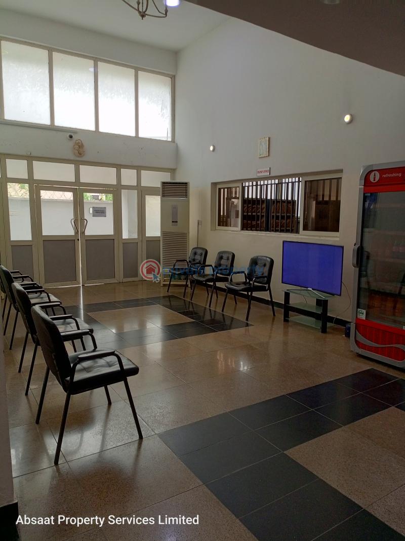 A building suitable for a hotel with 80rooms & hall - 10 10 bedroom Hotel For Sale Oniru Victoria Island Lagos - 10