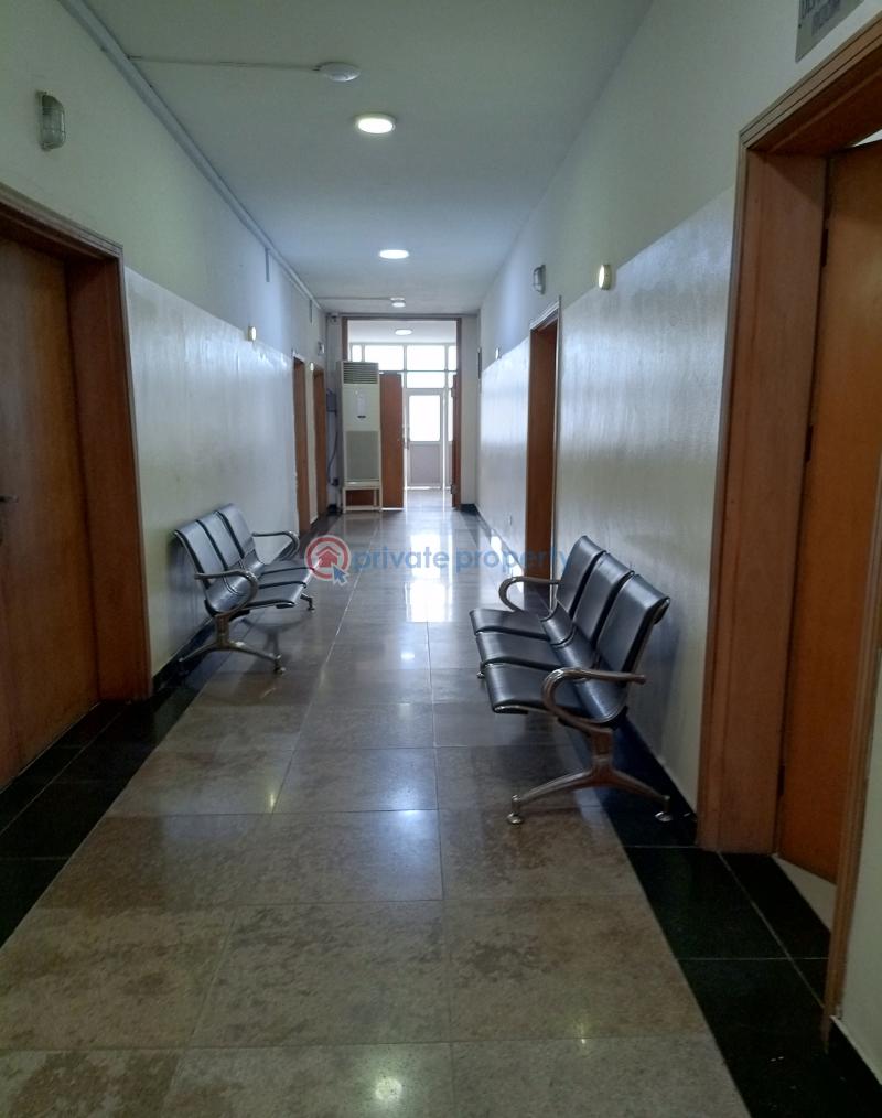 A building suitable for a hotel with 80rooms & hall - 5 10 bedroom Hotel For Sale Oniru Victoria Island Lagos - 5