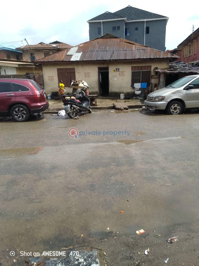 4 bedroom Bungalow For Sale Ilupeju Lagos