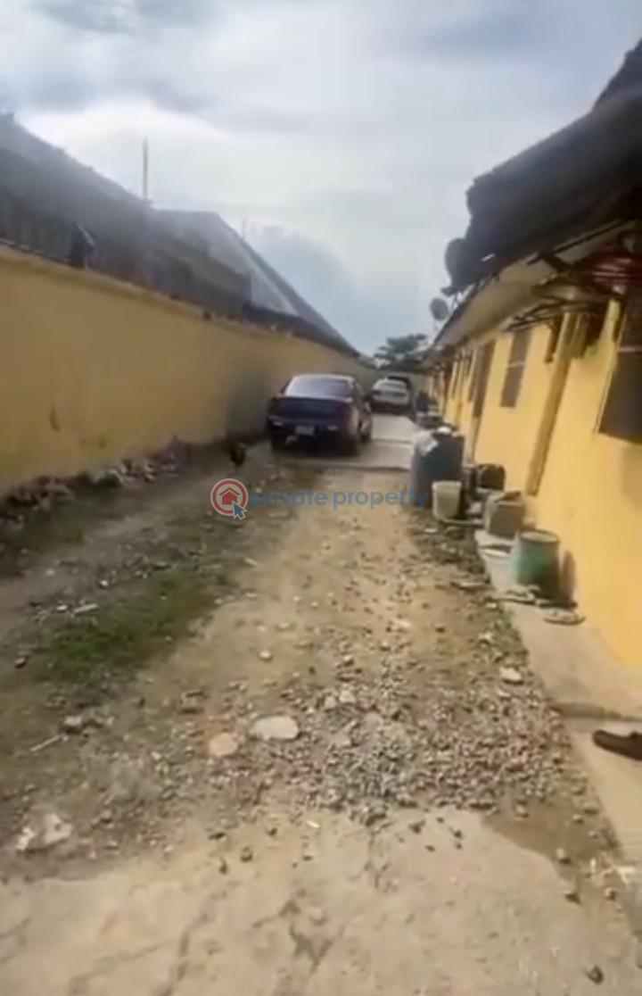 8 bedroom Mini Flat For Sale Gbagada Lagos - 3
