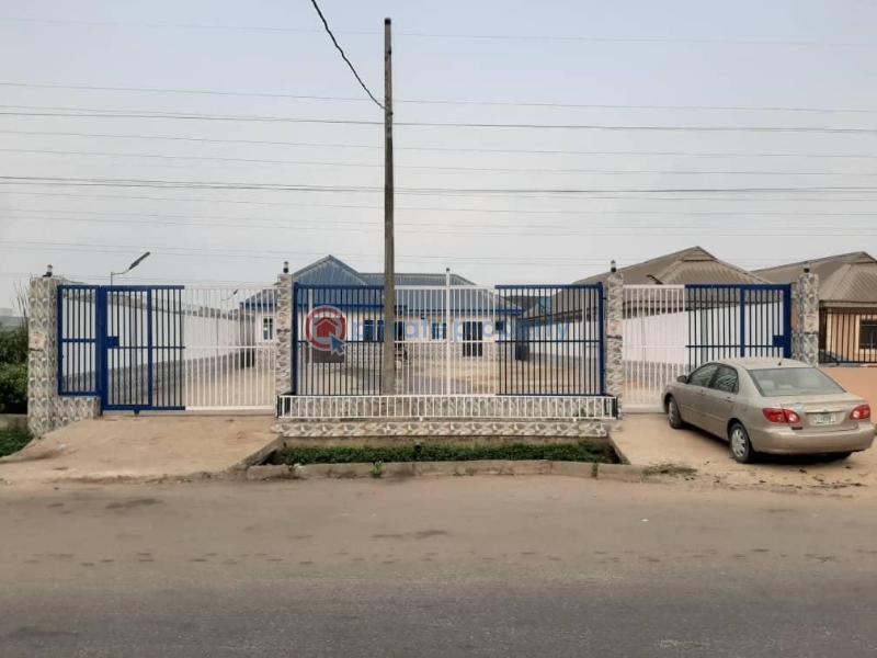 A bungalow of 5 rooms office suite - 1 5 bedroom Bungalow For Sale Babs Animashahun St Surulere Lagos - 1