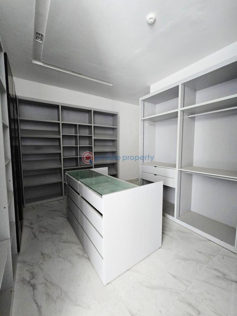 A captivating   4 bedroom semi-detached  duplex with bq, private elevator, communal pool & gym. - 6 4 bedroom Semi detached Duplex For Sale Ikoyi Lagos - 6