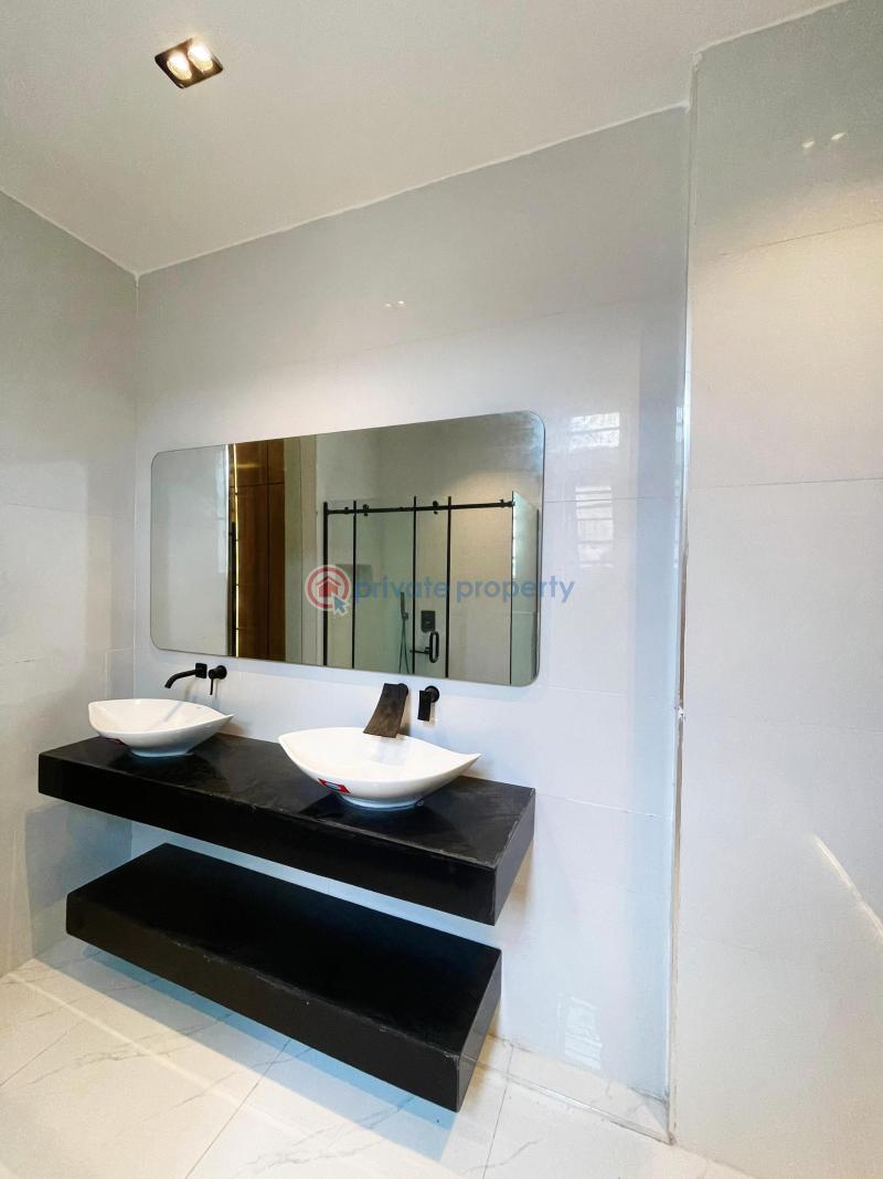 5 bedroom Detached Duplex For Sale Lekki Phase 1 Lagos - 14