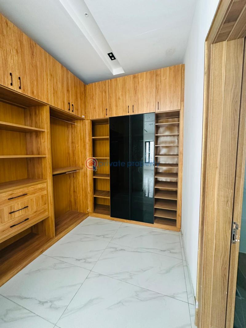 5 bedroom Detached Duplex For Sale Agungi Lekki Lagos - 17