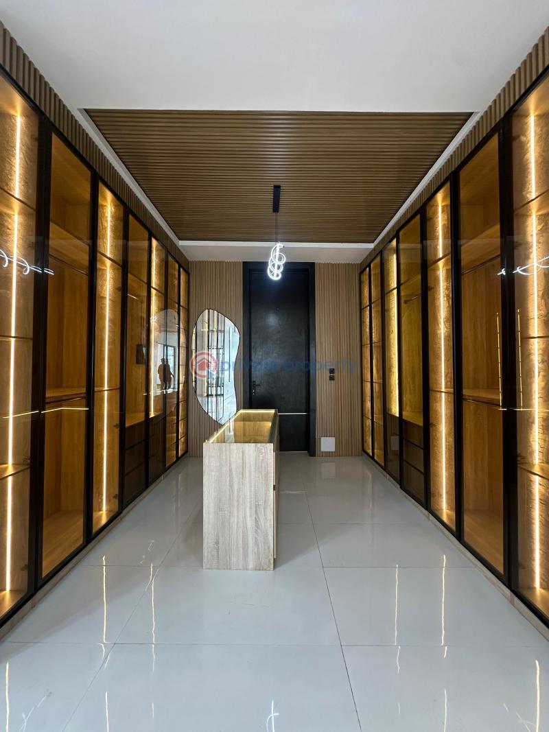 6 bedroom Detached Duplex For Sale Chevron Lekki Lekki Lagos - 2