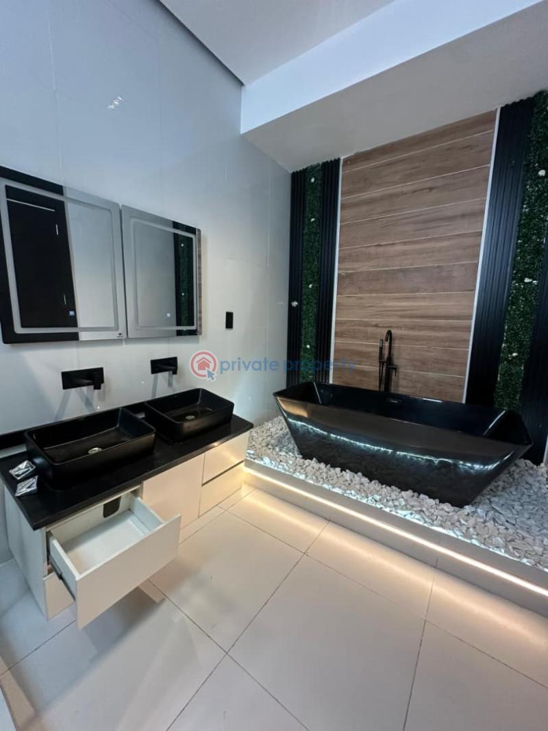 6 bedroom Detached Duplex For Sale Chevron Lekki Lekki Lagos - 23