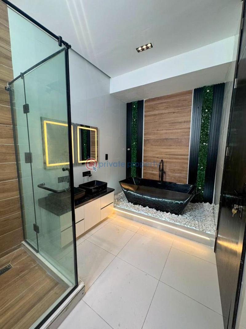 5 bedroom Detached Duplex For Sale Chevron Lekki Lagos - 4