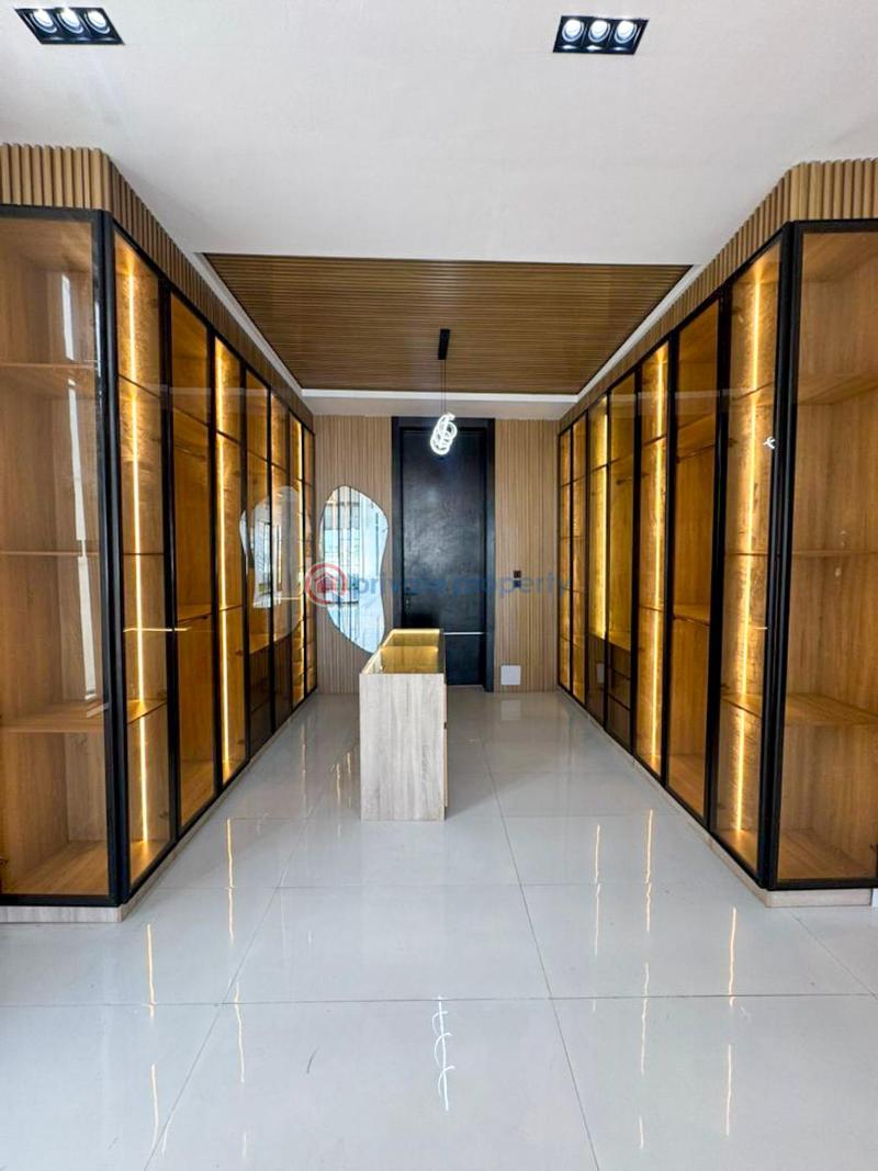 5 bedroom Detached Duplex For Sale Chevron Lekki Lagos - 1