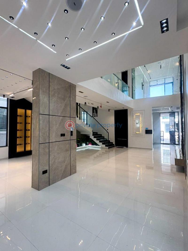 5 bedroom Detached Duplex For Sale Chevron Lekki Lagos - 13