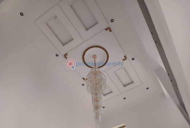 House For Sale Location: At Soun Ajagungbade Estate, Off Aare Avenue, New Bodija Ibadan Ibadan Oyo - 1