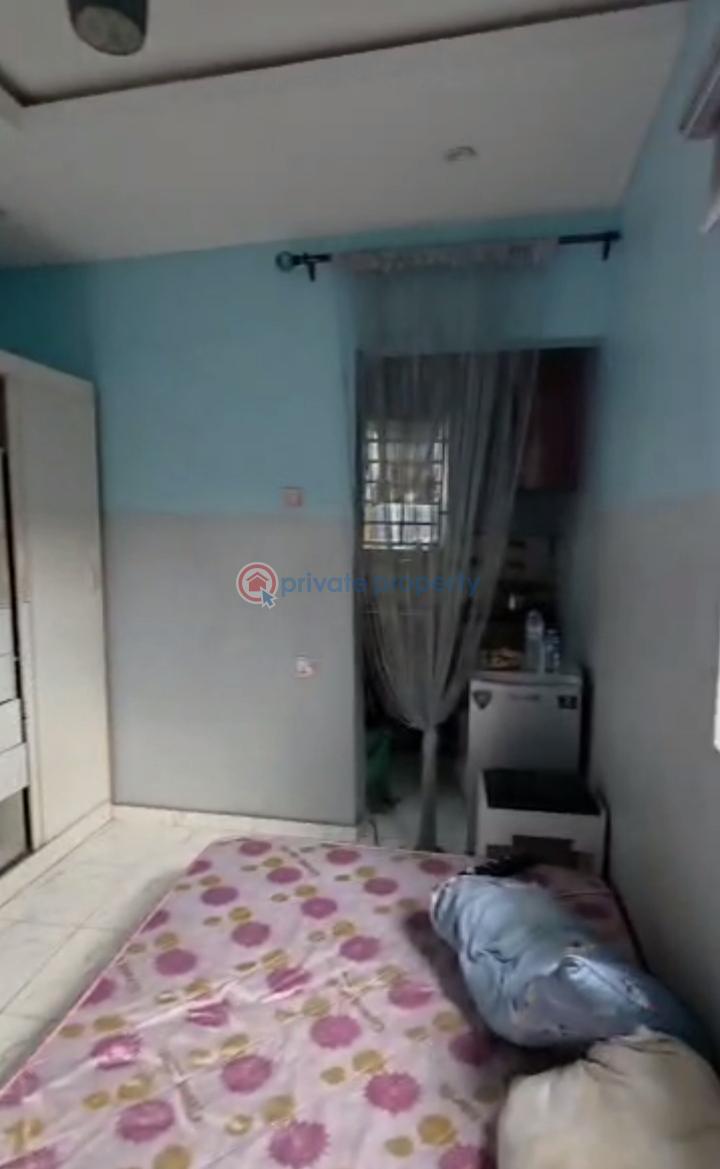 1 bedroom Self Contain For Rent Abule Ijesha  Yaba Lagos - 3