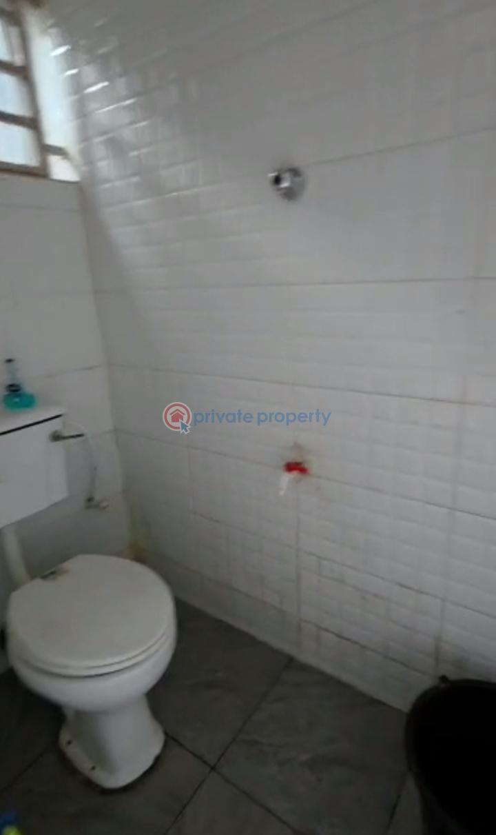 1 bedroom Self Contain For Rent Abule Ijesha  Yaba Lagos - 7