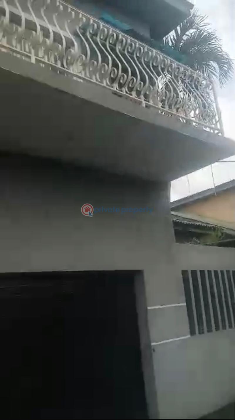 A decent massive 5-bedroom fully detached duplex with bq, two living rooms, garage in a serene estate at anthony marylan - 1 5 bedroom Detached Duplex For Rent Anthony Village Maryland Lagos - 1