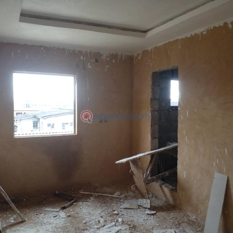 1 bedroom Self Contain For Sale Onipanu Shomolu Lagos - 4