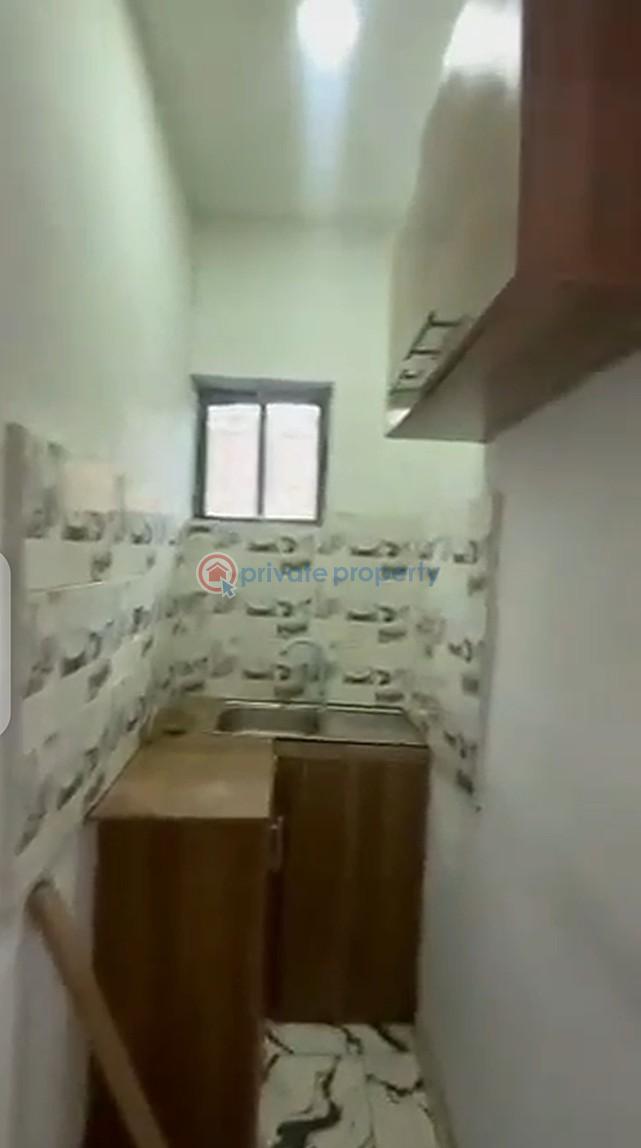 1 bedroom Self Contain For Rent Onipanu Shomolu Lagos - 3