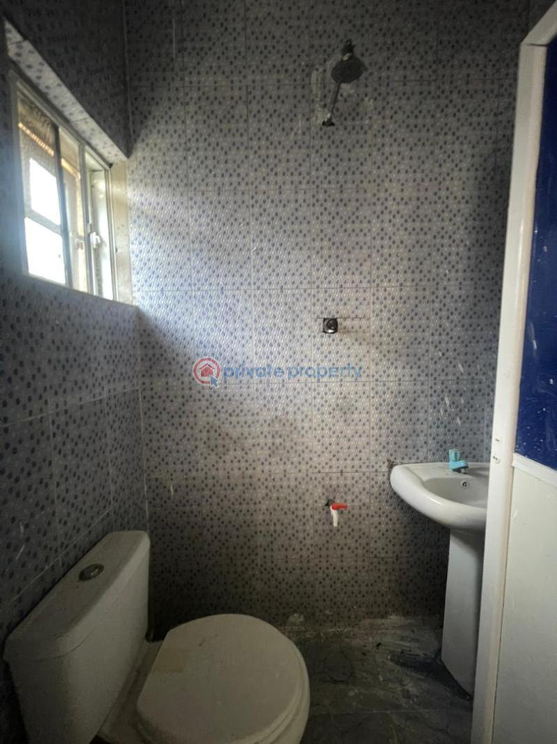 1 bedroom Self Contain For Rent Iwaya Yaba Lagos - 3