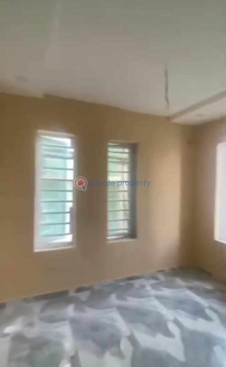 2 bedroom Flat & Apartment For Rent Off Herbert Macaulay Alagomeji Yaba Lagos - 1