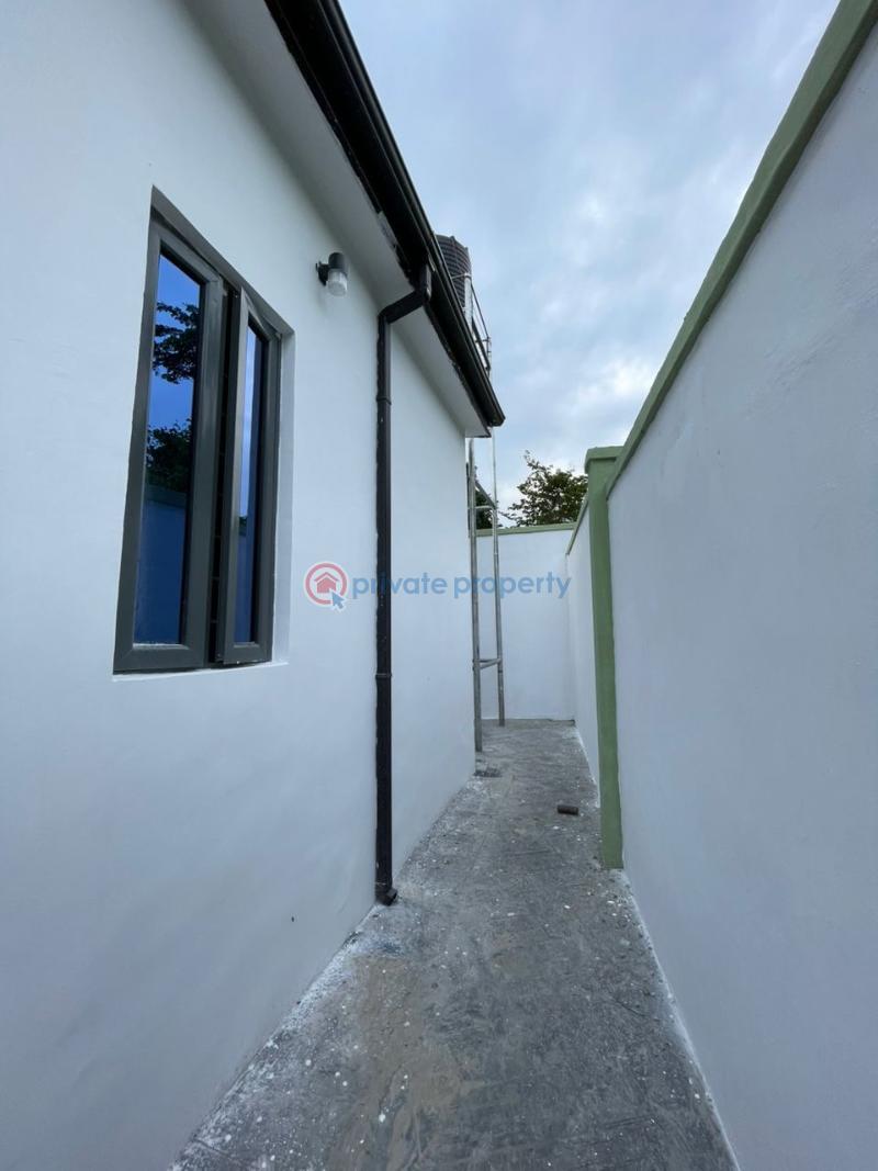 3 bedroom Detached Bungalow For Sale Abdulsalam Estate, Akala Way, Akobo Ibadan Oyo - 1