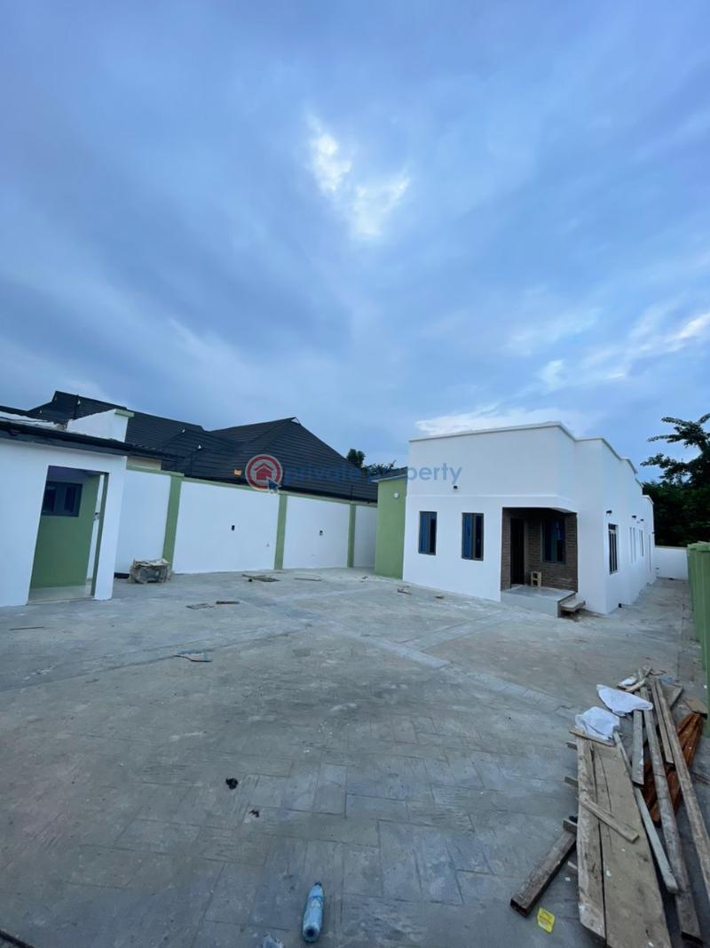 3 bedroom Detached Bungalow For Sale Abdulsalam Estate, Akala Way, Akobo Ibadan Oyo - 0