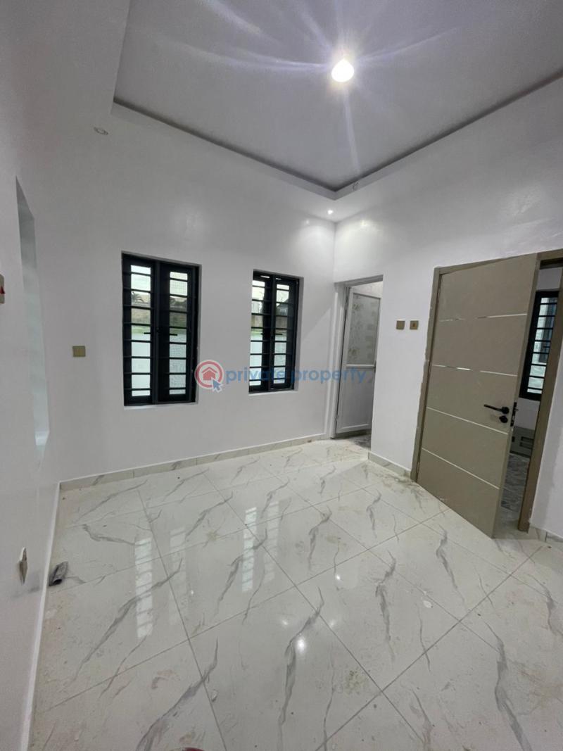 3 bedroom Detached Bungalow For Sale Abdulsalam Estate, Akala Way, Akobo Ibadan Oyo - 3