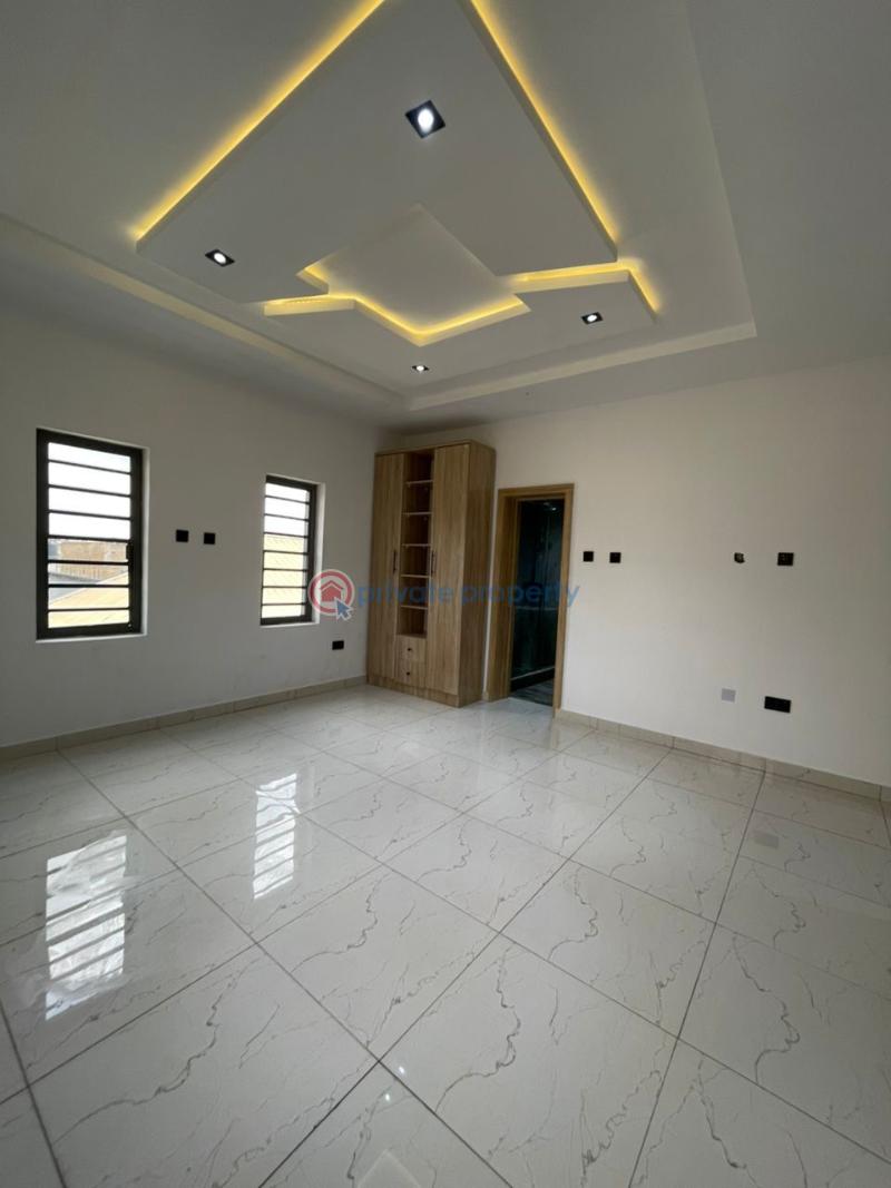 4 bedroom Detached Duplex For Sale Zone B, Akoto Estate, Elebu Akala Express Ibadan Oyo - 3