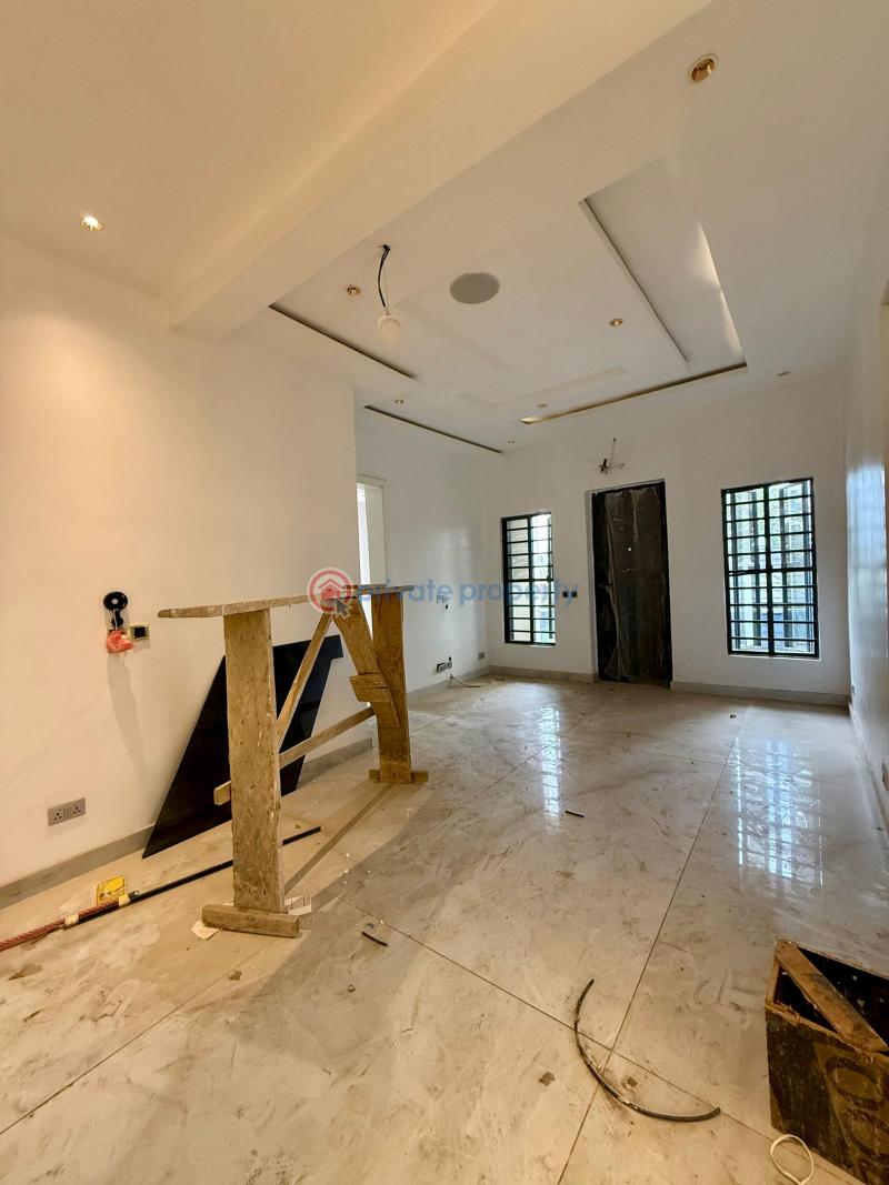 6 bedroom Detached Duplex For Sale Kolapo Ishola Gra Akobo Ibadan Oyo - 7