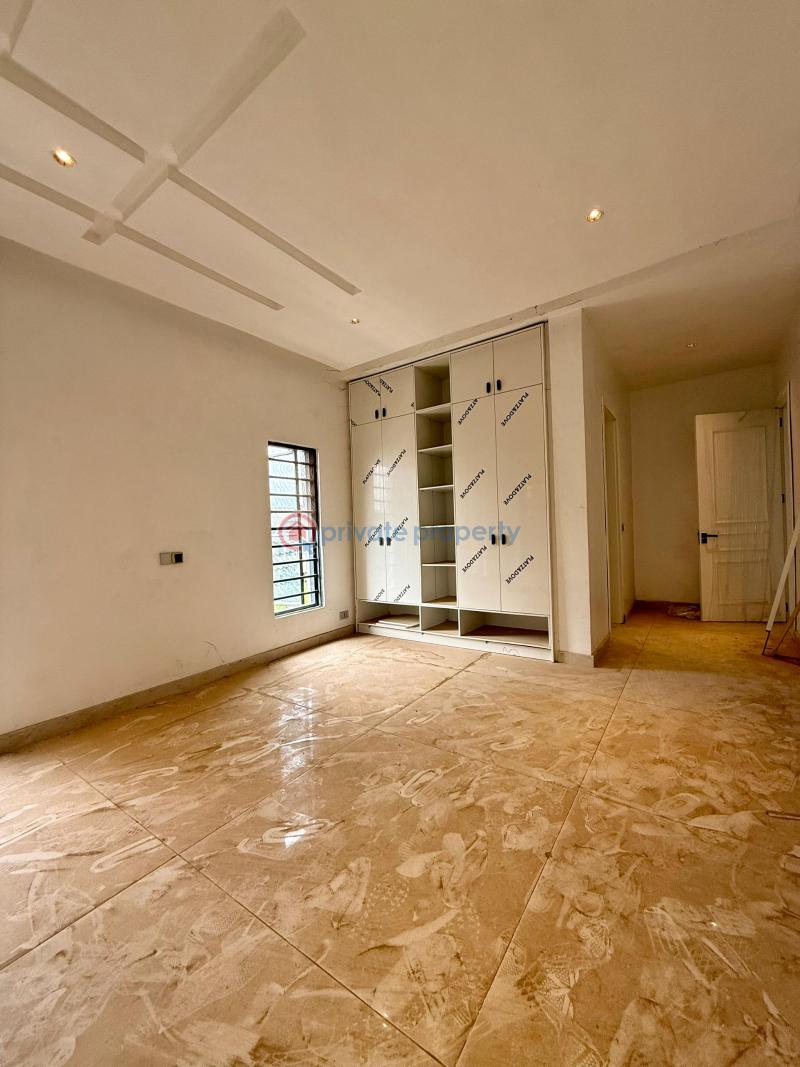 6 bedroom Detached Duplex For Sale Kolapo Ishola Gra Akobo Ibadan Oyo - 4