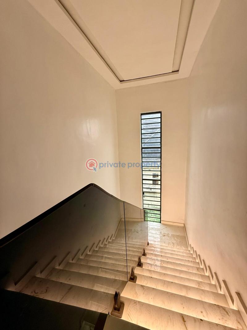 6 bedroom Detached Duplex For Sale Kolapo Ishola Gra Akobo Ibadan Oyo - 15