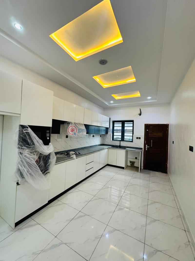 5 bedroom Semi detached Duplex For Sale Ologolo Lekki Lagos - 13