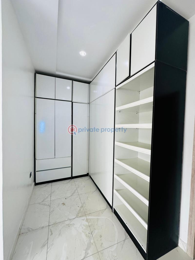 5 bedroom Semi detached Duplex For Sale Ologolo Lekki Lagos - 16