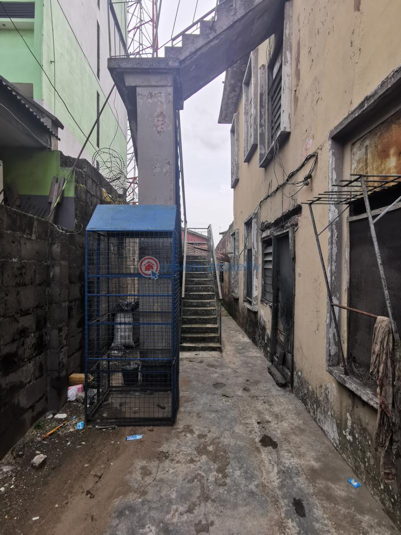 A duplex of  6 bedroom - 7 6 bedroom Duplex For Sale Ikorodu Road Jibowu Yaba Lagos - 7