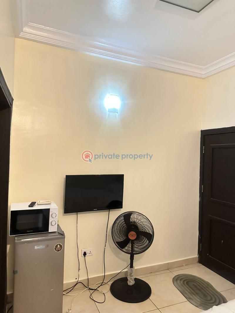 1 bedroom Self Contain Short let Paradise 1 Chevron Drive Lekki Lagos - 2