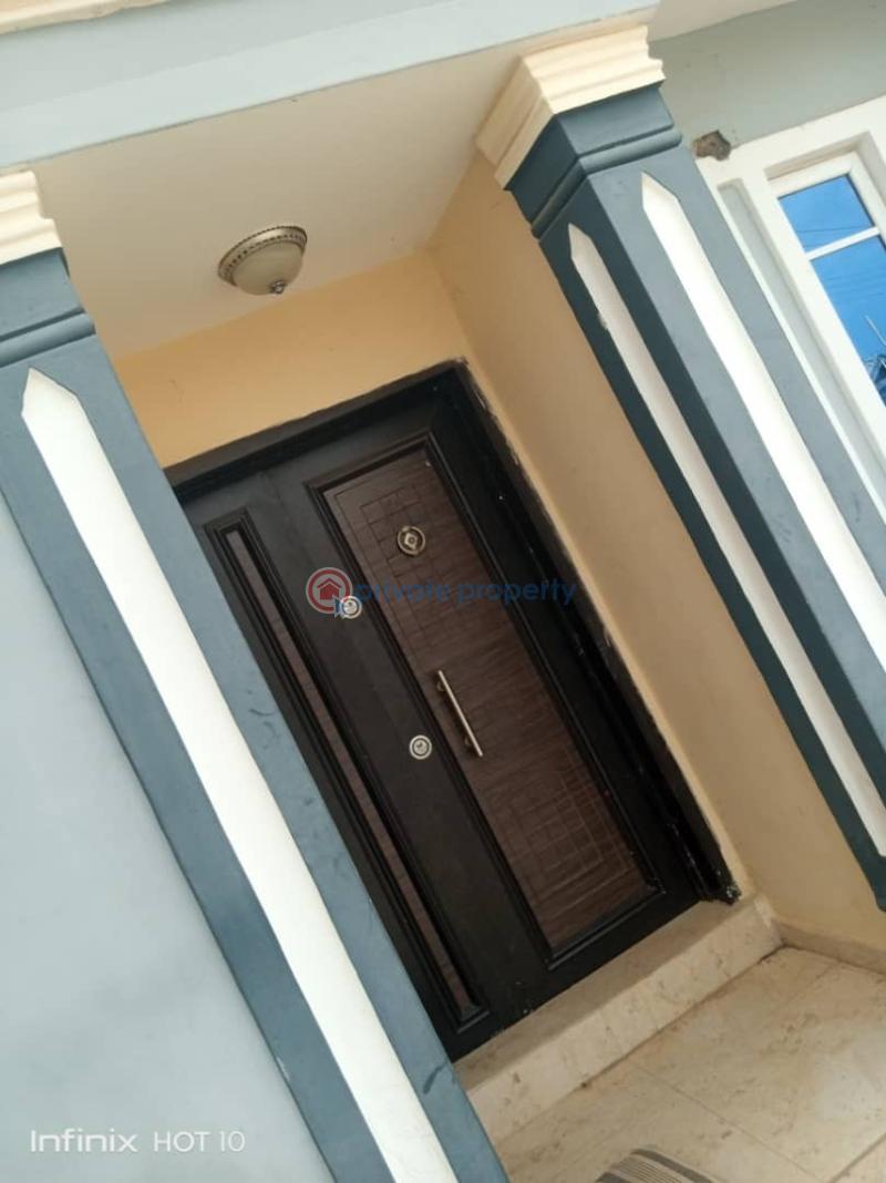 2 bedroom Block Of Flats For Rent Lawyer Oke Street, Elewure Akala Express Ibadan Oyo - 8