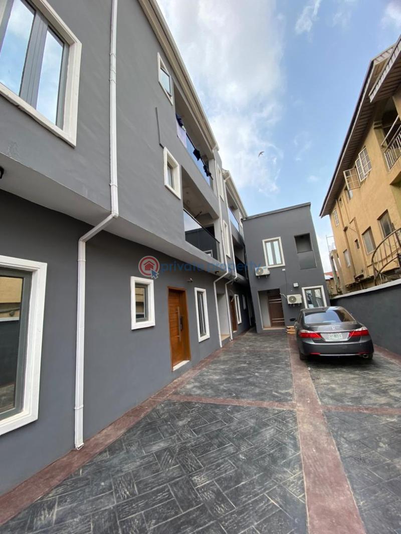 2 bedroom Block Of Flats For Rent Omole Phase2 Omole Phase 2 Ojodu Lagos - 0