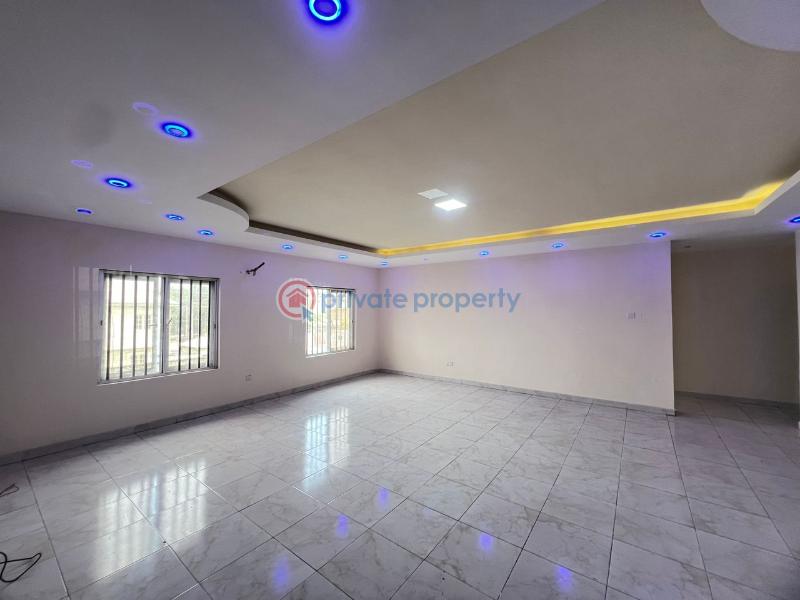 3 bedroom Block Of Flats For Rent Alpha Beach Road, Igbo Efon Lekki Lagos. Igbo Efon Lekki Lagos - 0