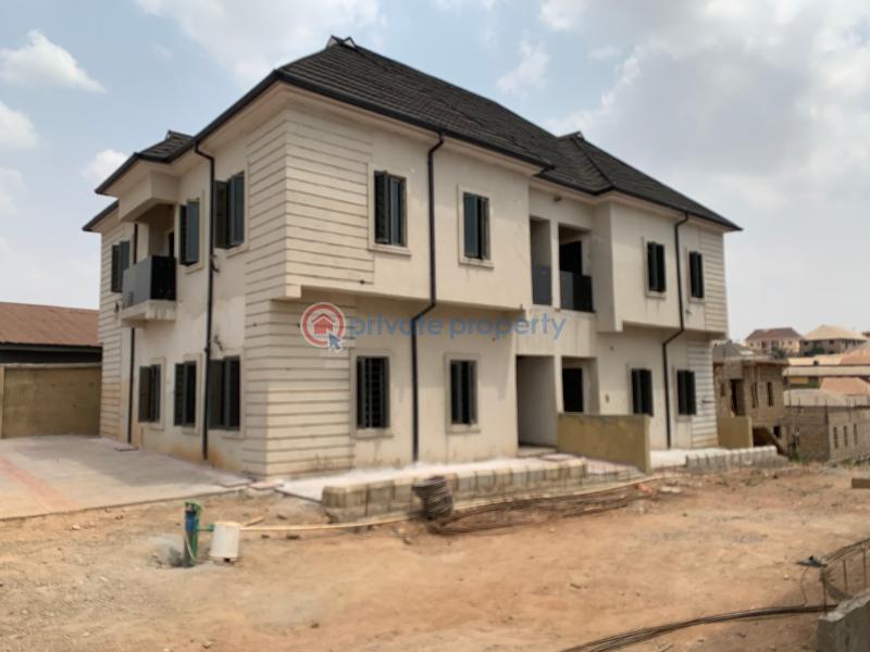 3 bedroom Semi detached Duplex For Sale Abiola Way Asero Abeokuta Ogun - 2