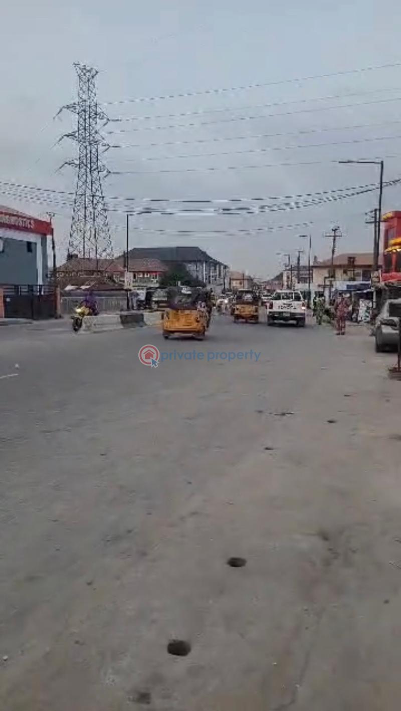 Mixed use Land For Sale Muritala Rd, Close To Gbagada Bariga Shomolu Lagos - 1