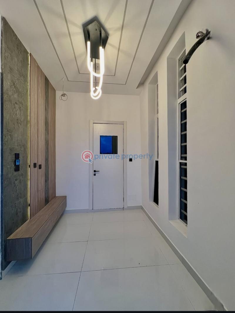 6 bedroom Detached Duplex For Sale Chevron Drive Lekki Lagos - 1