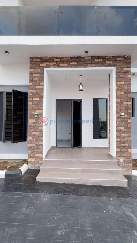 5 bedroom Detached Duplex For Sale Legacy Estate, Kolapo Ishola Gra, Ibadan Oyo - 9