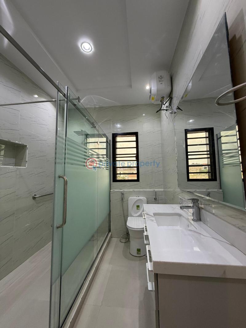 5 bedroom Detached Duplex For Sale Legacy Estate, Kolapo Ishola Gra Akobo Ibadan Oyo - 8