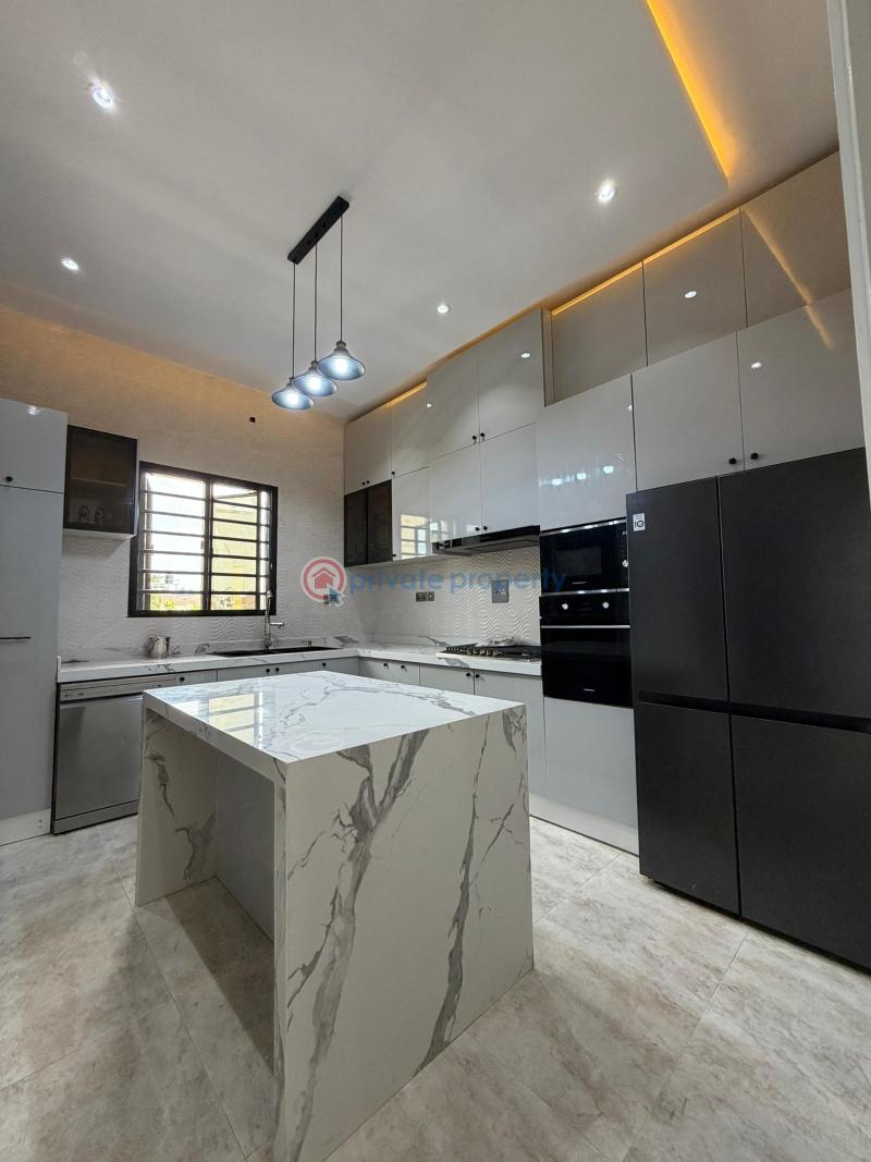 5 bedroom Detached Duplex For Sale Legacy Estate, Kolapo Ishola Gra Akobo Ibadan Oyo - 3