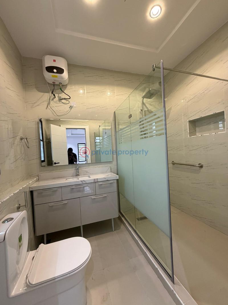 5 bedroom Detached Duplex For Sale Legacy Estate , Kolapo Ishola Gra Akobo Ibadan Oyo - 14