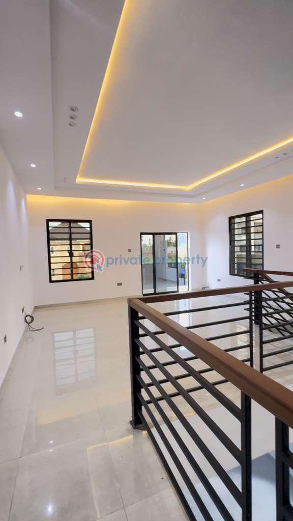 5 bedroom Detached Duplex For Sale Legacy Estate, Kolapo Ishola Gra, Ibadan Oyo - 6