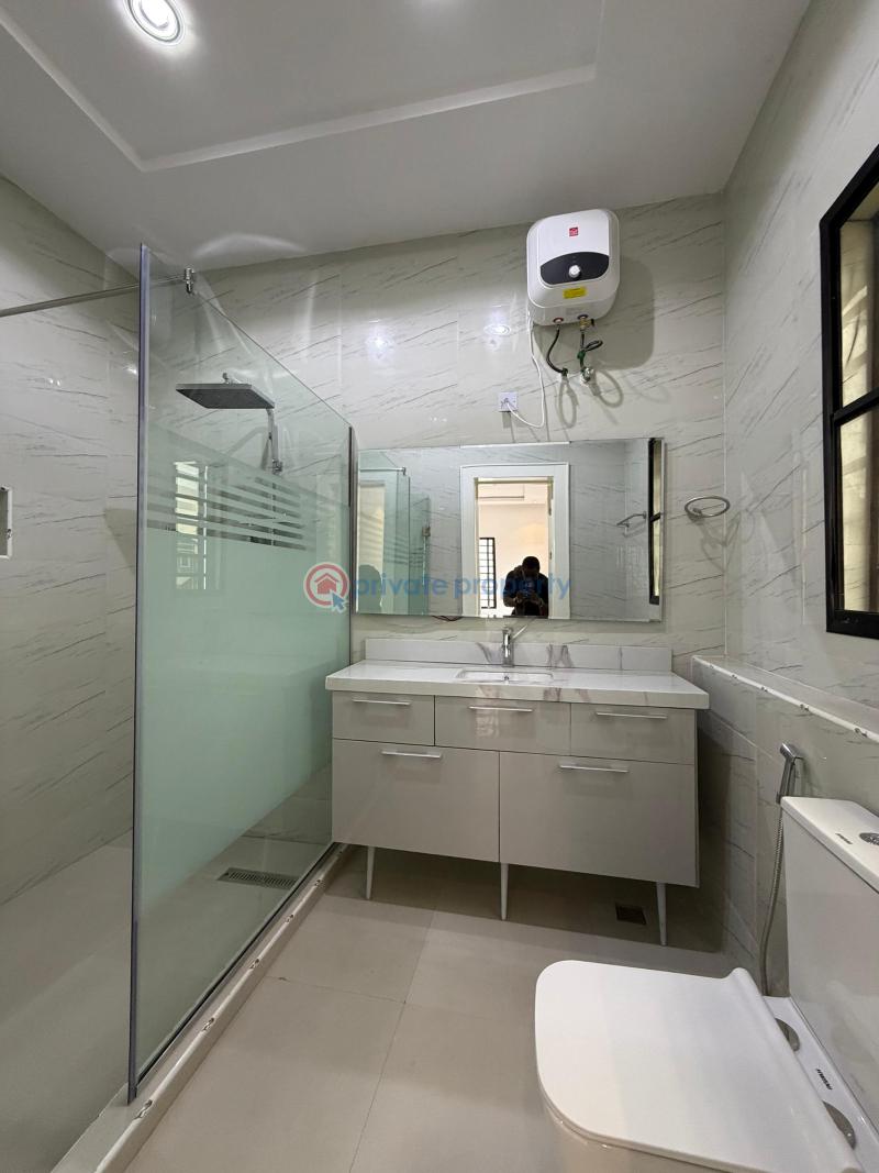 5 bedroom Detached Duplex For Sale Legacy Estate , Kolapo Ishola Gra Akobo Ibadan Oyo - 8