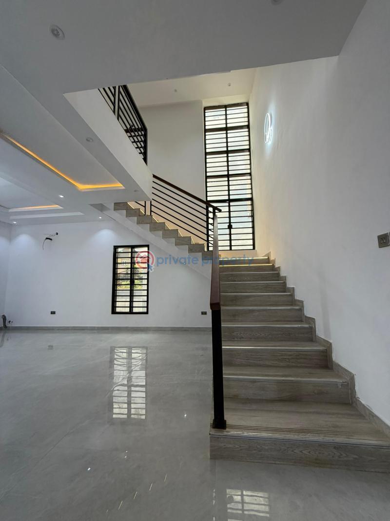 5 bedroom Detached Duplex For Sale Legacy Estate, Kolapo Ishola Gra Akobo Ibadan Oyo - 4
