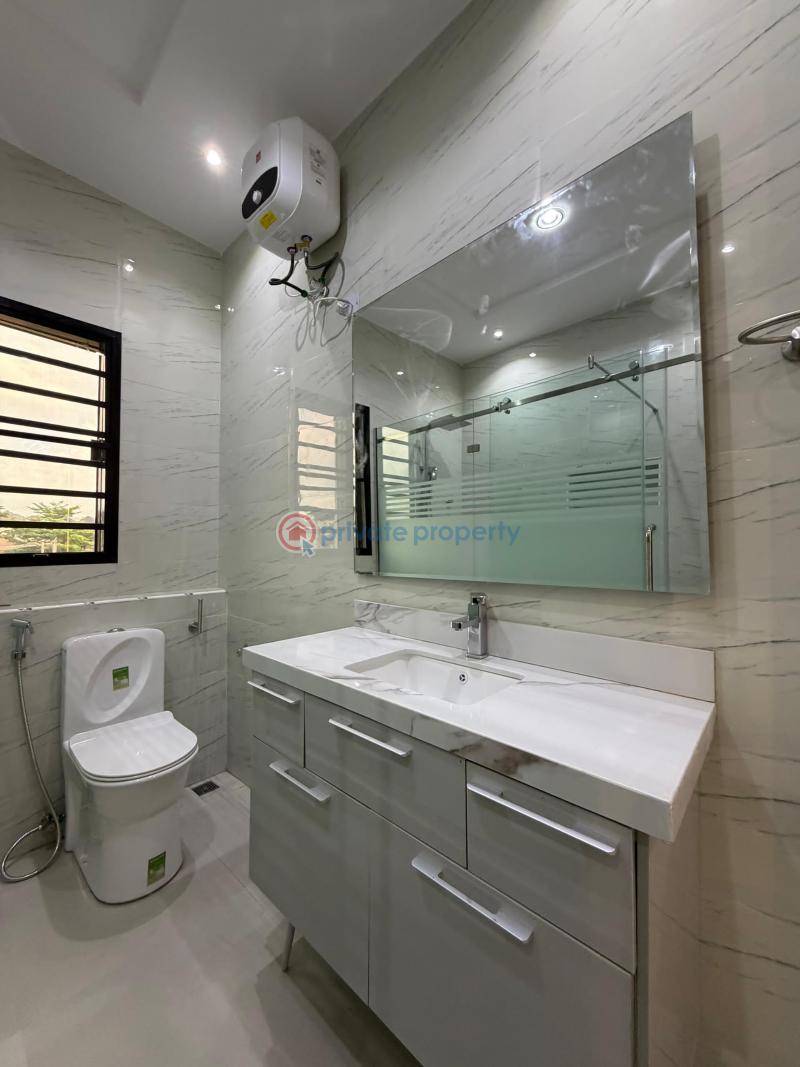 5 bedroom Detached Duplex For Sale Legacy Estate, Kolapo Ishola Gra Akobo Ibadan Oyo - 9